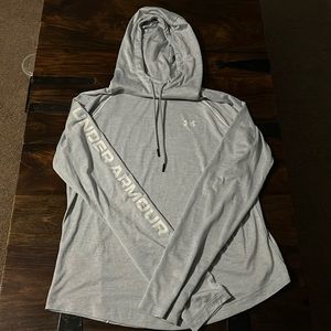 Under Armour hoodie size medium. Light weight
